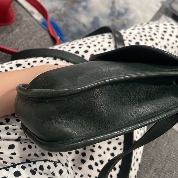 Coach - Picture 2 of 10